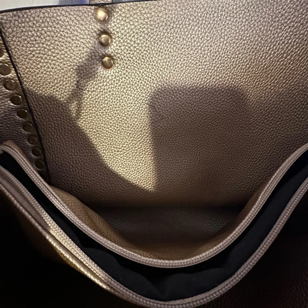 Large Rockstud Tote - Picture 6 of 8